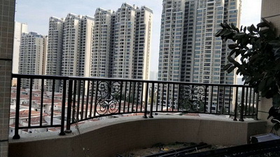 广西新型住宅小区阳台护栏
