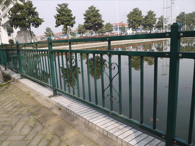 广东堤边护栏